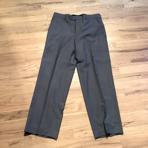 J Ferrar suit - Picture 6 of 9